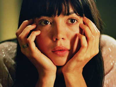 Μελαχρινή με κάθε τρόπο!